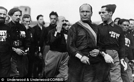 fascists-mussolini-blackshirts