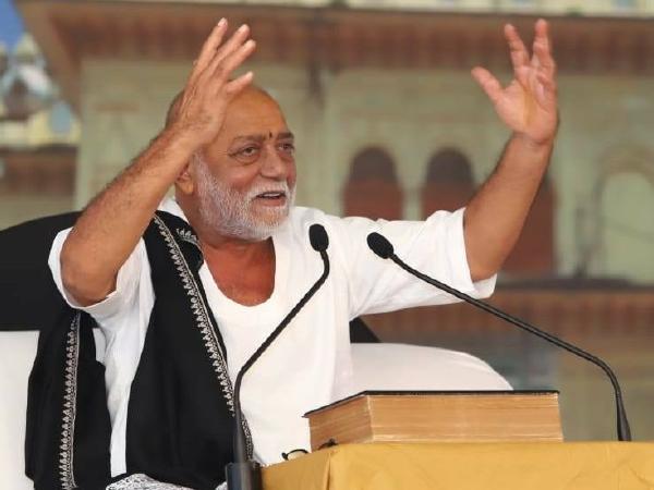 Morari_Bapu_2