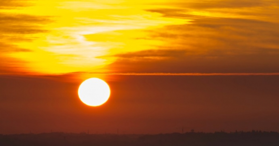 "While there may be a tendency to be complacent about the recurring record temperatures, with each month come more climate-related consequences that cannot be ignored, and they make for big news stories," writes Astrid Caldas of the Union of Concerned Scientists. (Photo: Francesco Bonito Oliva/flickr/cc)
