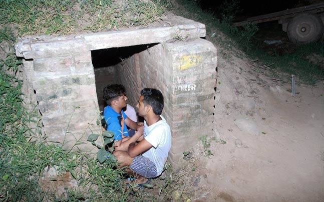 Villagers along LoC