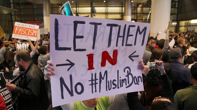 airport-protest
