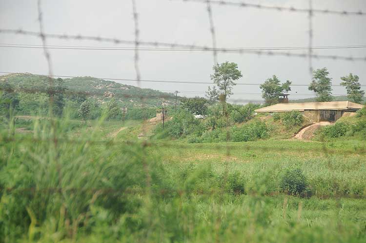 eerie border line
