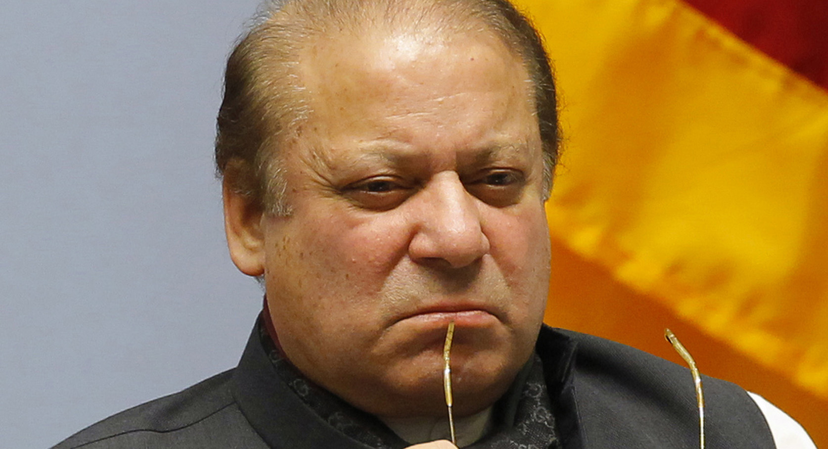 Pakistani Prime Minister Nawaz Sharif attends the closing session of 18th South Asian Association for Regional Cooperation (SAARC) summit in Kathmandu November 27, 2014. A brief meeting between India's Prime Minister Narendra Modi and his Pakistani counterpart appears to have salvaged a summit of South Asian leaders, with all eight countries clinching a last-minute deal to create a regional electricity grid.  REUTERS/Niranjan Shrestha/Pool (NEPAL - Tags: POLITICS) - RTR4FUCN