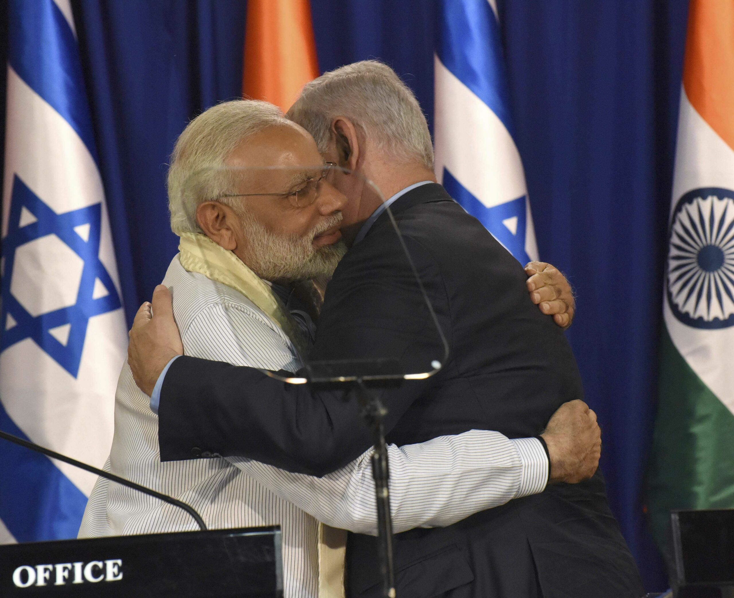 modi-netanyahu-embrace1