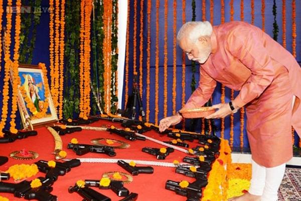 modi-worshipping-weapons