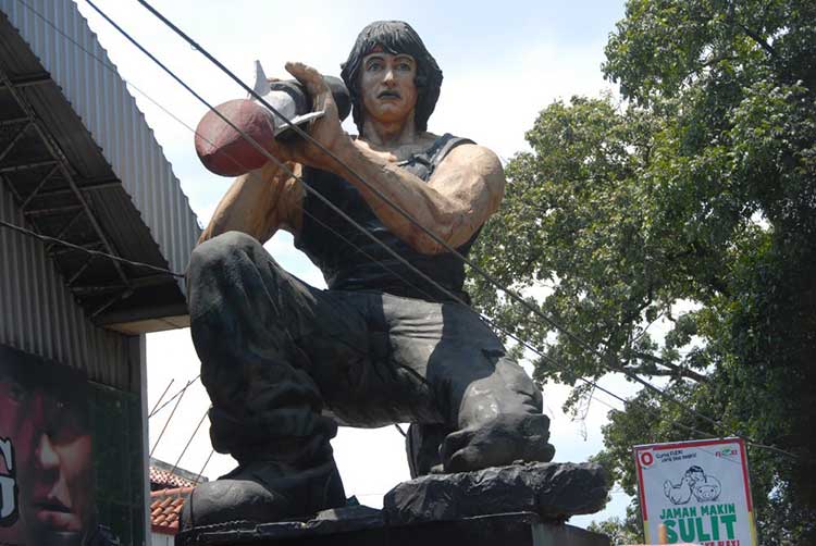 'local culture' - Rambo's statue in Bandung - US sponsor state is hated and admired here