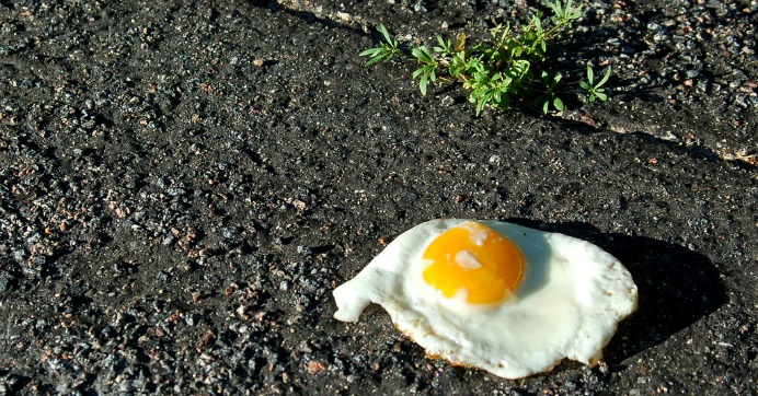July 2016 was "the warmest month of any in a data record that can be extended back to the nineteenth century," according to the U.K.-based Copernicus Climate Change Service (CCCS). Hot enough to fry an egg, they say. (Photo: Jen/cc/flickr)