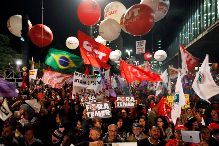 brazil-protest-for-dilma