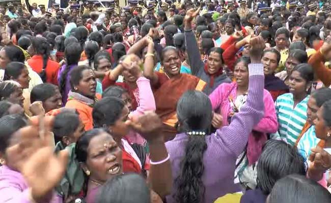 kerala-women-protest