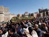 Mourners on Monday carry the coffin of Abdul Qader Helal, the mayor of the Yemeni capital San’aa, who was killed in an air strike on a funeral blamed by Houthi rebels on Saudi Arabia. (Photo: Reuters)