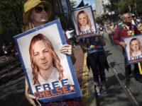 Obama Commutes Chelsea Manning’s Sentence