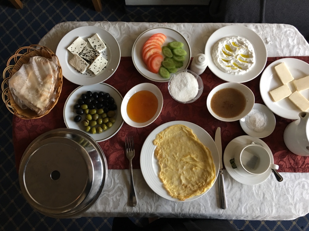 Mouthwatering breakfast in Aleppo
