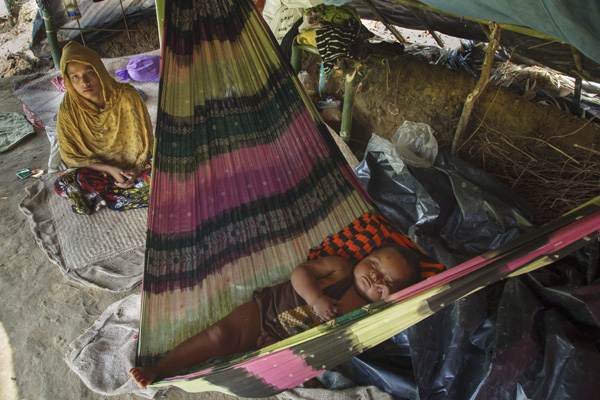 Rohingya Refugee at No-man's land in Bangladesh-Myanmar border, Bangladesh Photo: © Abu Ala