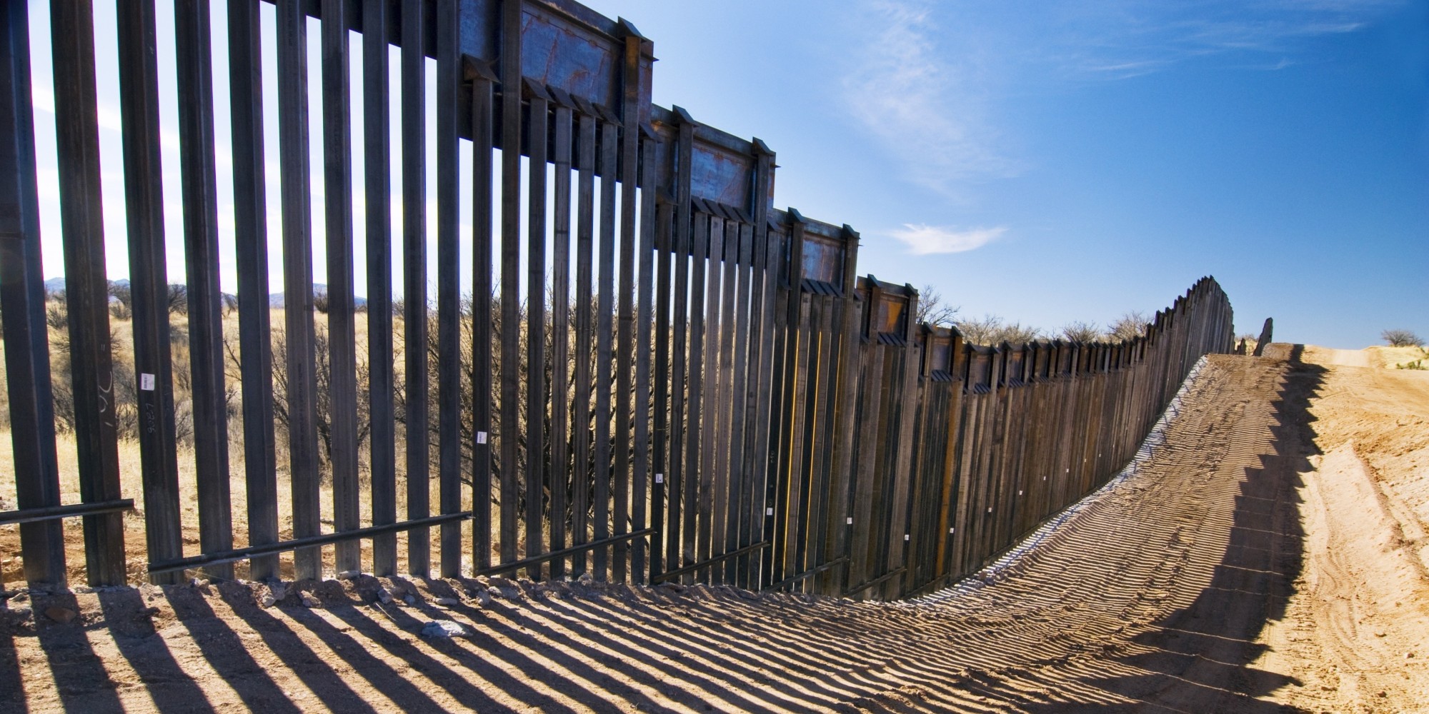 United States border fence, US/Mexico border, east of Nogales, Arizona, USA, viewed from US side