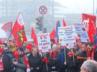 160,000 Industrial Workers Strike In Germany