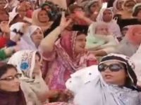 Pakistan: Lady Health Workers end demonstration after government agrees to demands