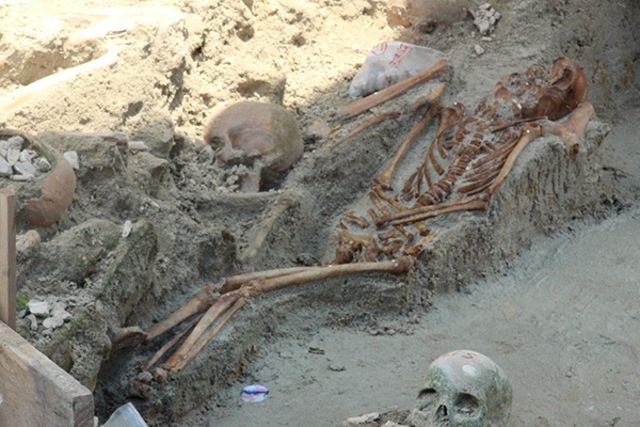 mass graves sri lanka