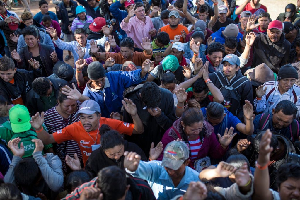 migrant caravan Tijuana 15