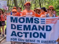 El Paso shooting: Hundreds of mothers and students demanding gun control march on White House and the Capitol