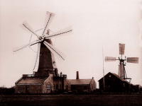 The first wind turbines in Europe, built by Paul La Cour in Denmark, had traditional slatted wooden sails. Image: Paul La Cour Museum