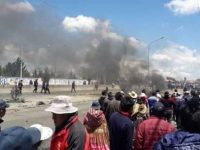 Military and police crackdown on gas plant blockade in Bolivia, 2 dead