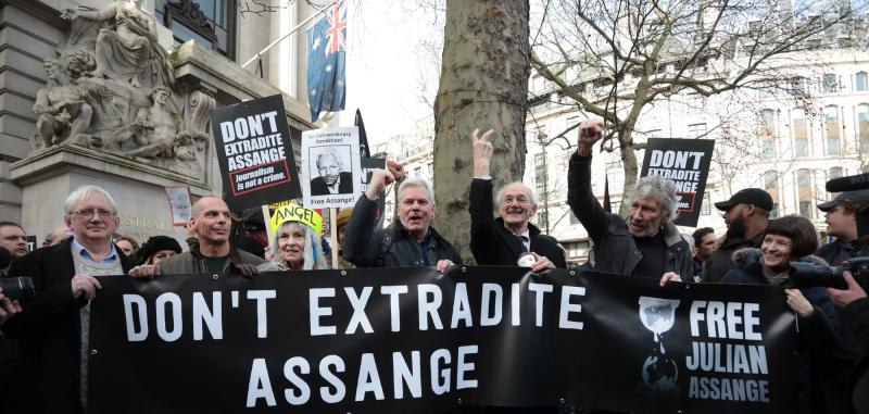 London protesters rally against Assange