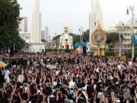 Reform monarchy, demands biggest protest in years in Thailand