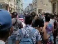 Cuban protesters wave US flag and MSM go with photo-lie