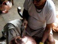 Covid leaves copper utensil artisans of Songir jobless