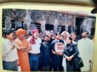 Nirmala Didi, Swami Agnivesh, John Dayal, Admiral Ramdas among others outside the burnt bogies.