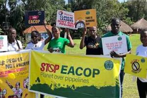 Ugandan climate activists demonstrate in Kampala on September 23, 2022. (Photo: Hilda F. Nakabuye/Twitter)