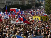 Tens Of Thousands Protest In Prague Demanding Gas Talks with Moscow And Decrying Anti-Russian Sanctions
