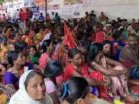 MGNREGA Workers wage protest against National Mobile Monitoring Software