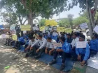 Manersar Proterial Workers of 2 shifts stage Dharna