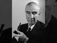 Oppenheimer Paradox: Power of Science and the Weakness of Scientists