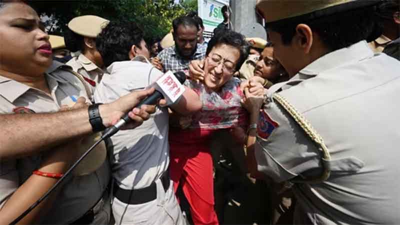 protests against Kejriwals arrest
