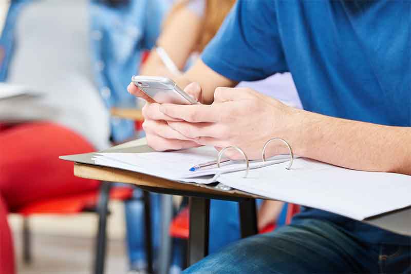 Smartphones in class rooms education